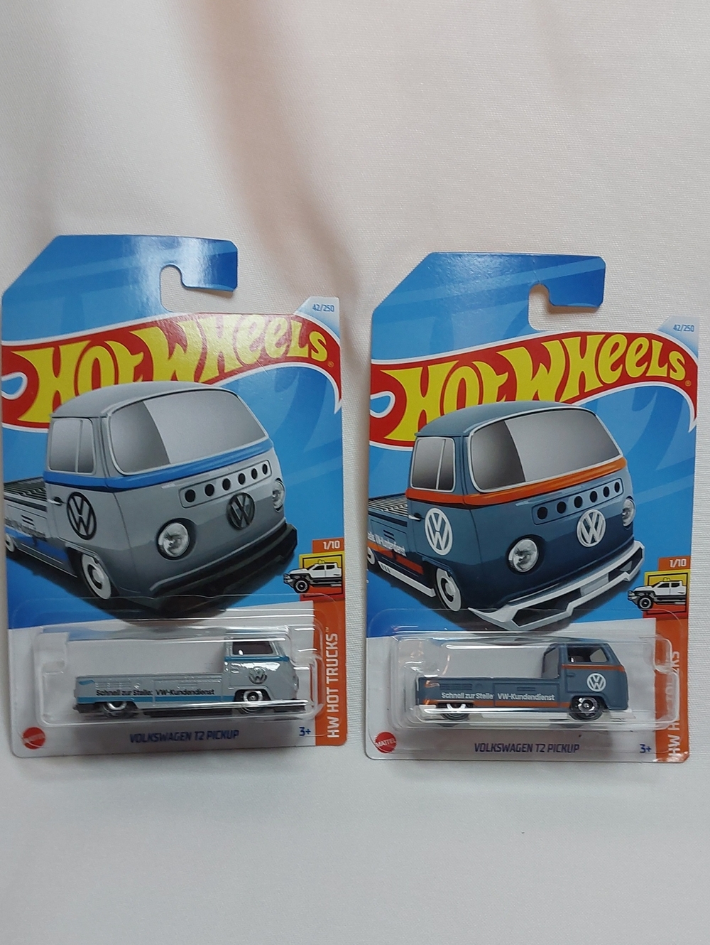 Hot Wheels Volkswagen T2 Pickup Set